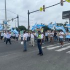 El plantón se realizó en la mañana del sábado 8 de junio.