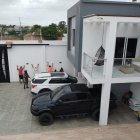 En una lujosa casa fue capturado el hermano de alias Fito.