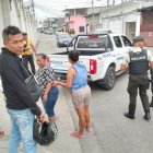 El acto generó pánico en el sector. La policía inició las indagaciones.