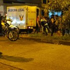 El cuerpo del sujeto quedó tirado en la calle.