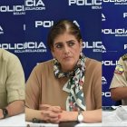 El Ministro de Defensa Giancarlo Loffredo, la Ministra del Interior Mónica Palencia y el Comandante Gral. César Zapata, en la rueda de prensa