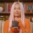 El perfume que usa la cantante Karol G.