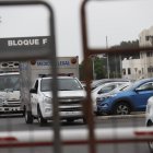 A las 09:10, un convoy de la Policía Nacional y del Servicio de Medicina Legal acompañó a los cadáveres desde la morgue de Guayaquil.