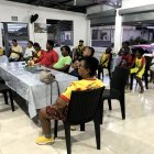 Luis Valencia y Byron Cedeño (c) resaltaron el nivel de juego del zaguero tricolor.