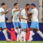 La selección de Uruguay lidera el grupo C, con seis puntos.