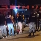 Mucha gente llegó al lugar a saber lo que había ocurrido en el billar.