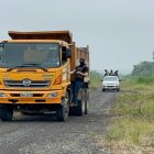 Personal policial participó en la inhabilitación de la pista, en el sector de La Playita.