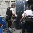 La Policía realizó operativos en el Cristo de Consuelo.