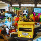 La Prefectura del Guayas organiza el primer desfile de carros alegóricos por las fiestas de Guayaquil.