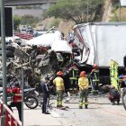 Dos camiones chocaron en Quito