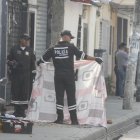 El cuerpo de la víctima fue cubierto con una sábana