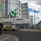 El hombre fue llevado hasta el hospital de Calderón, donde se confirmó su deceso.