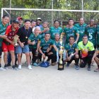 Los cracks de la sub-50 de Col-35 con la copa por ser los más ‘bacanes’.