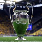 Trofeo de la UEFA Champions League.
