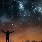 el 85 % de los seres humanos no puede ver las estrellas.