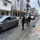 La Policía detuvo en flagrancia a dos sujetos en Esmeraldas.