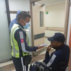 El agente Alan Villa fue dado de alta del hospital, pero sigue en observación