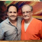 Nelson Serrano junto a su hijo Francisco en una de las visitas en el corredor de la muerte.