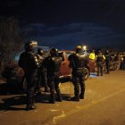 Agentes de la Policía hicieron la intervención y detuvieron a los sospechosos.