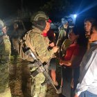 Agentes de la Policía y del Ejército liberaron a nueve personas que estaban retenidas por un grupo delictivo.

ag - periodista
ag - granasa