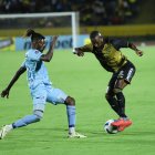 En la primera etapa, Barcelona ganó por 1-0 en la visita a Universidad Católica.