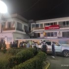 Las víctimas fueron llevadas al hospital en una camioneta y los médicos confirmaron  decesos de dos.