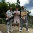 Alkilados y Jandino en una colaboración musical.