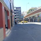 La chica entró en un hostal del centro de Ambato.