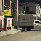 Las víctimas fueron sorprendidas cuando comían en un restaurante.