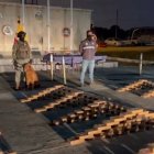 En un almacén en Puerto Bolívar, provincia de El Oro, se hallaron 1.345 bloques de cocaína escondidos en cajas de banano.