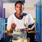 Leonardo Realpe destaca como defensa central.