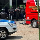 Las víctimas fueron llevadas al Centro Forense de Ventanas, donde sus familiares los retiraron sin dar declaraciones.