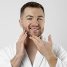 la ciencia sugiere que una vida sexual activa y satisfactoria puede tener efectos positivos en la autoestima, la salud física y el bienestar general,