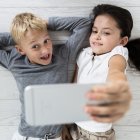 Es importante que los niños no se expongan en redes sociales para proteger su privacidad y seguridad