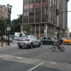 Semáforos sin luz, en Guayaquil, durante el apagón de este sábado 7 de septiembre.