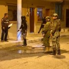 La Policía Nacional llegó al sitio donde asesinaron a un comerciante.