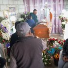 El velorio de Patricio Uguago se realizó en su casa, acompañado de sus familiares.