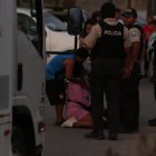 Hasta el lugar del crimen llegaron familiares de la víctima.