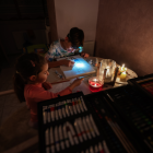 Ecuatorianos tendrán que tomar recaudos ante los apagones.