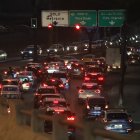 La movilidad en Guayaquil está alterada por los apagones. Avenida Carlos Julio Arosemena.