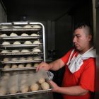 En algunas panaderías se quedó el producto a medio hacer.