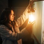 Los cortes se presentan de una a dos veces al día, cinco horas al día.