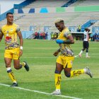 Ricardo Phillips hizo un doblete para Delfín ante Liga de Quito y fiesta en Manta.