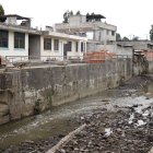 Las viviendas están muy cerca de la quebrada de Caupicho, en el sur.
