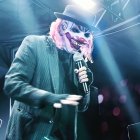 El Kompayaso tenía programada una firma de autógrafos dentro de poco.