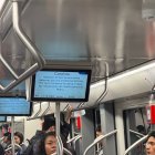 Usuarios reportaron esperas de más de media hora en las estaciones del sur.