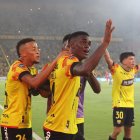 Álex Rangel y su gol en el Clásico del Astillero queda para la historia.