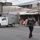 El hecho se produjo en la calle 39, entre la E y la F. Implicados utilizaron un revólver, según datos policiales.