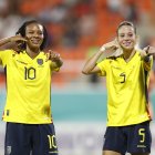 Jugadoras de Ecuador celebran uno de los cuatro goles en la victoria ante Nueva Zelanda en la Copa Mundial Femenina sub-17