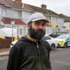 Davey Holland, de 40 años, ayudó a neutralizar al atacante.